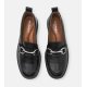 Pavement Shelly Buckle loafer i sort skind